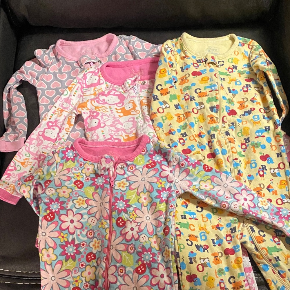 The Children’s Place Colorful Footy Pajamas Set